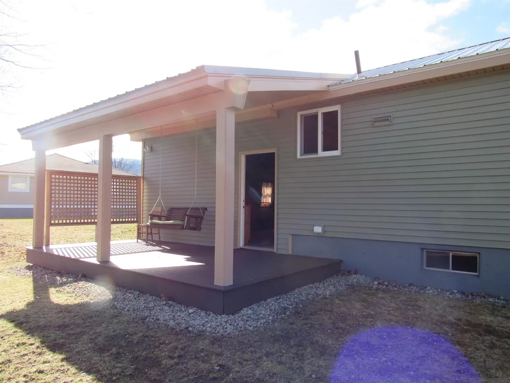 7 Willis Place Gorham NH 03581
