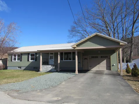 7 Willis Place Gorham NH 03581
