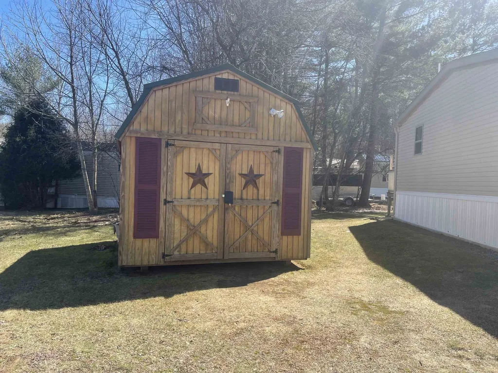 1 S Clinton Street Loudon NH 03307