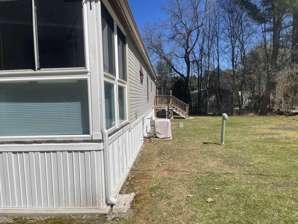 1 S Clinton Street Loudon NH 03307