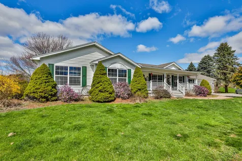 8 Freeman Street East Kingston NH 03827