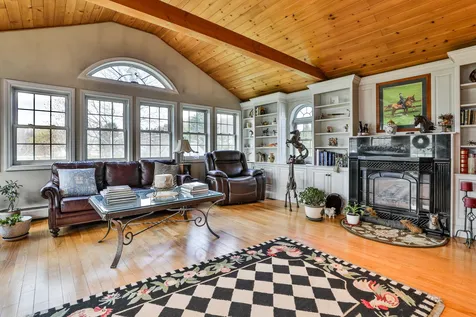 8 Freeman Street East Kingston NH 03827