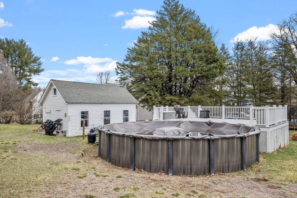 9 Gale Avenue Northfield NH 03276