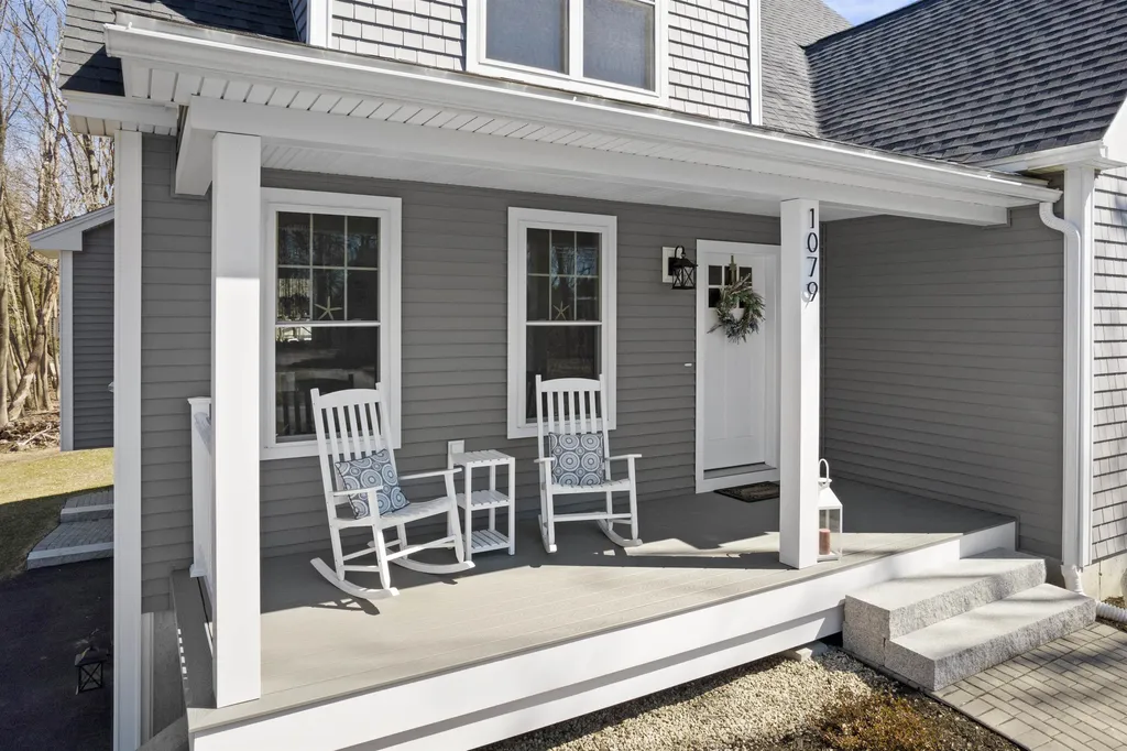 1079 Maplewood Avenue Portsmouth NH 03801