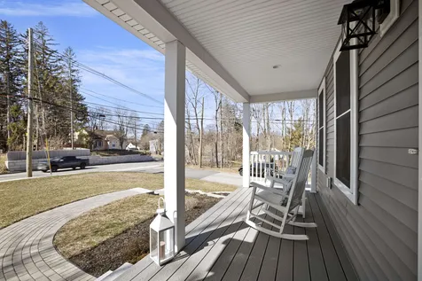 1079 Maplewood Avenue Portsmouth NH 03801
