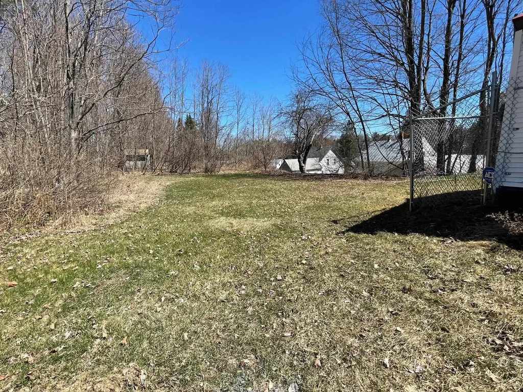 395 High Street Bradford VT 05033