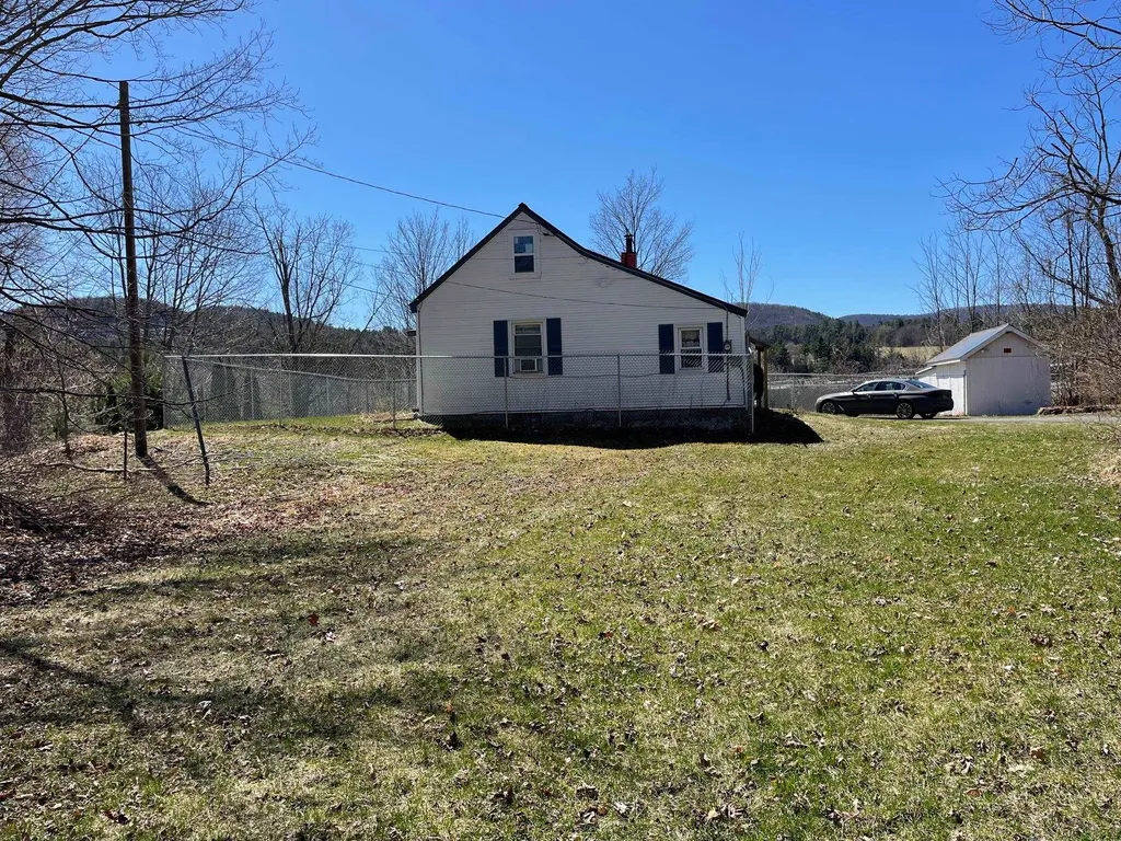 395 High Street Bradford VT 05033