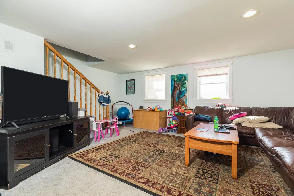 2 Hayes Road Madbury NH 03823