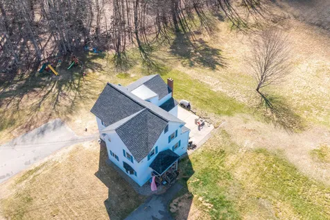 2 Hayes Road Madbury NH 03823