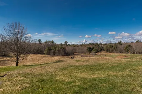 2 Hayes Road Madbury NH 03823