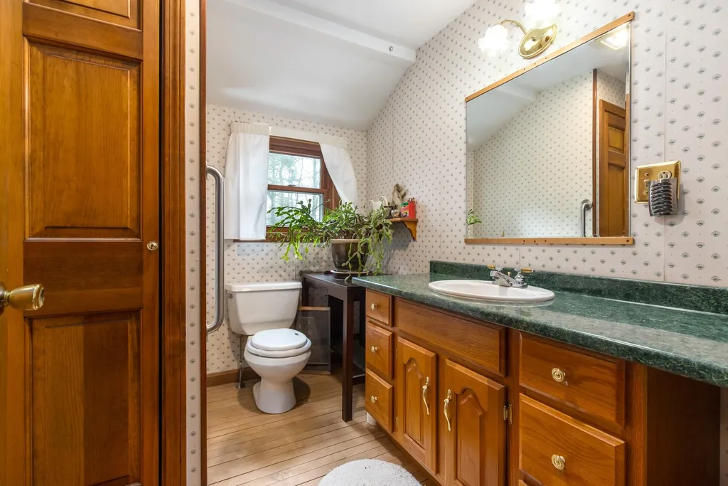 13 Candice Lane Newmarket NH 03857