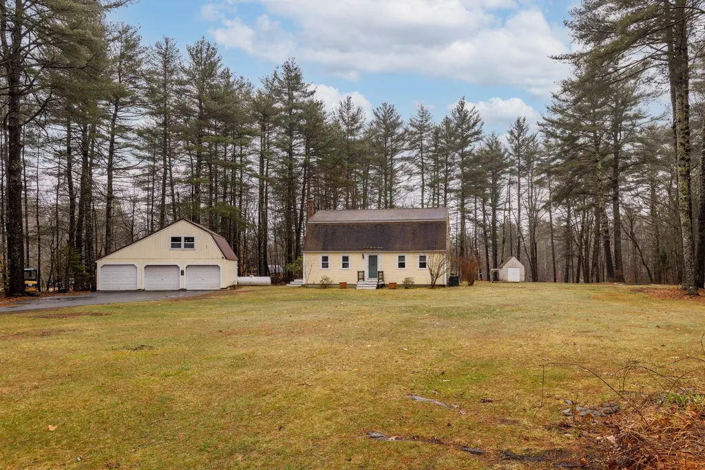 13 Candice Lane Newmarket NH 03857