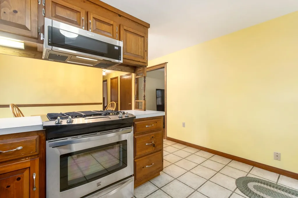 13 Candice Lane Newmarket NH 03857