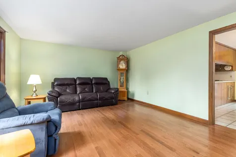 13 Candice Lane Newmarket NH 03857