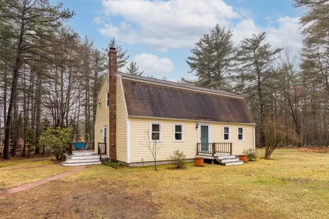 13 Candice Lane Newmarket NH 03857