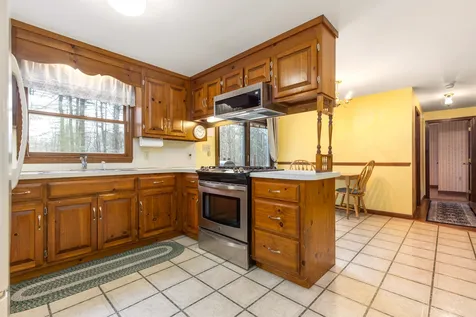 13 Candice Lane Newmarket NH 03857