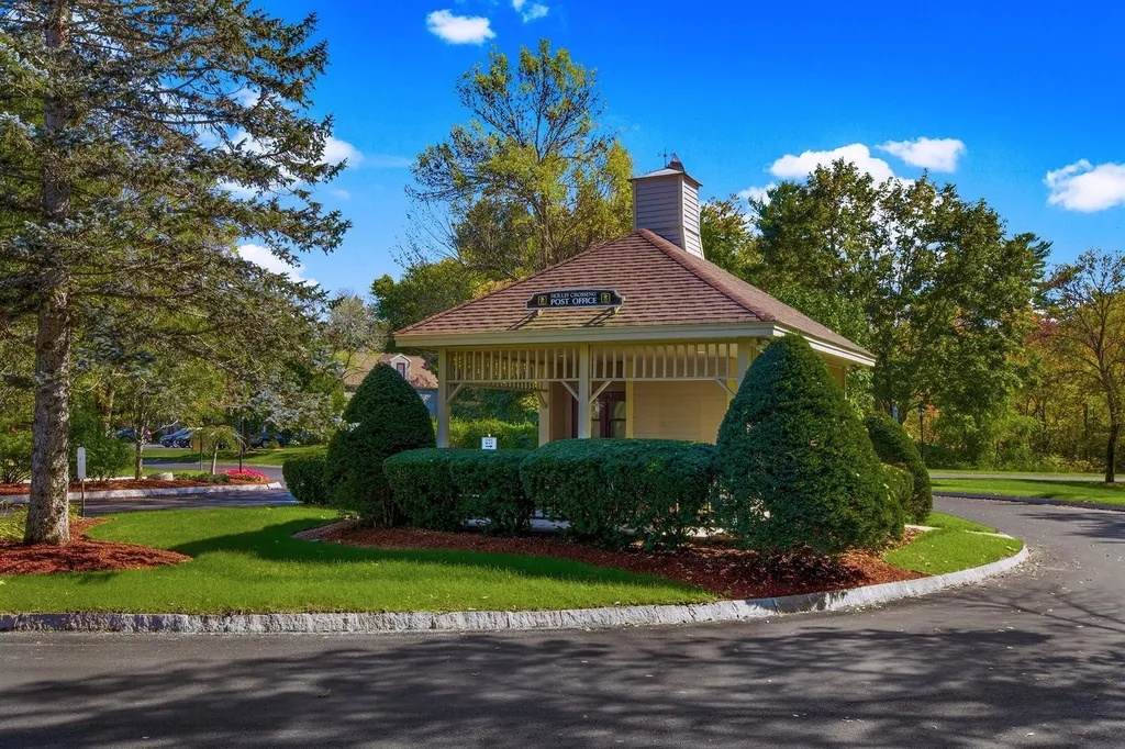 2 Mayfair Lane Nashua NH 03063