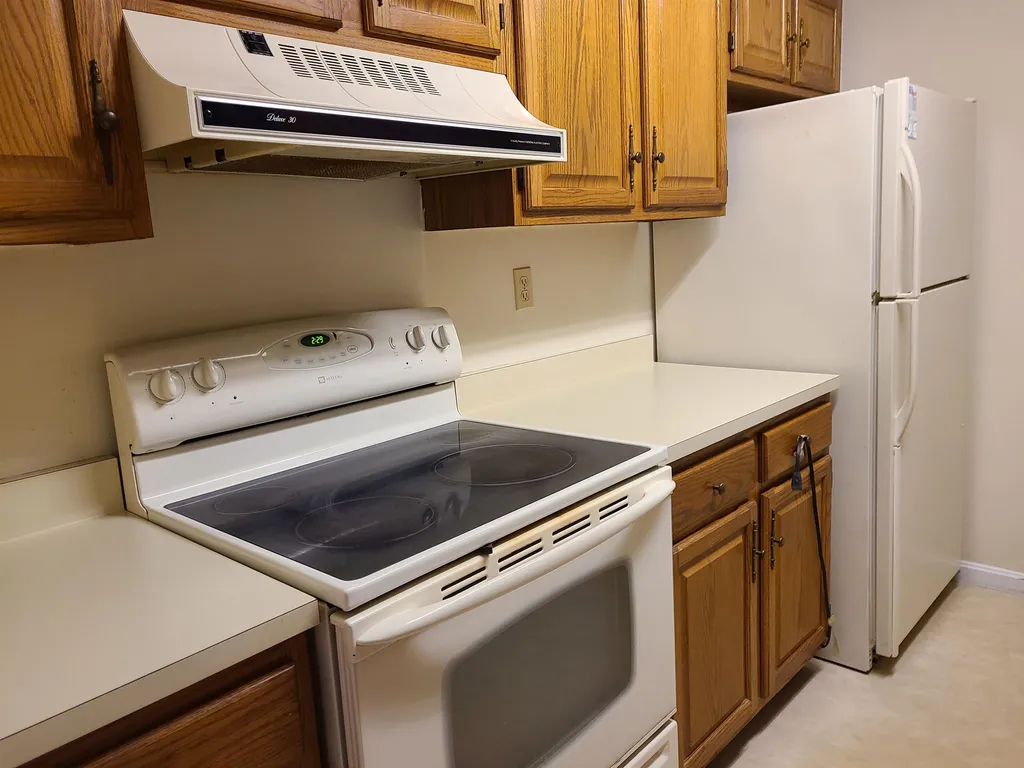 2 Mayfair Lane Nashua NH 03063