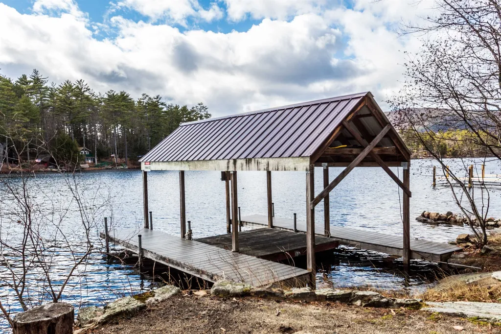 122 Toltec Point Road Moultonborough NH 03254