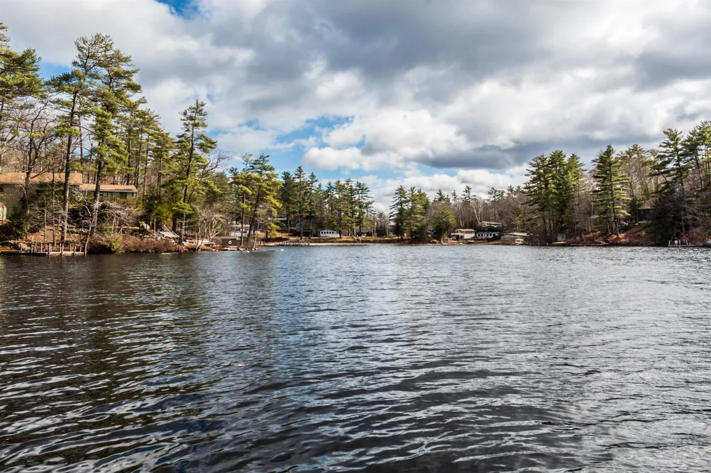 122 Toltec Point Road Moultonborough NH 03254