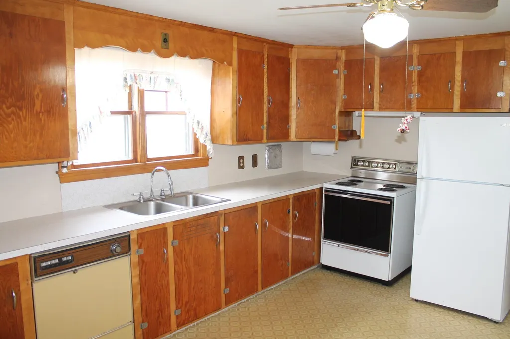6 Lafayette Street Allenstown NH 03275