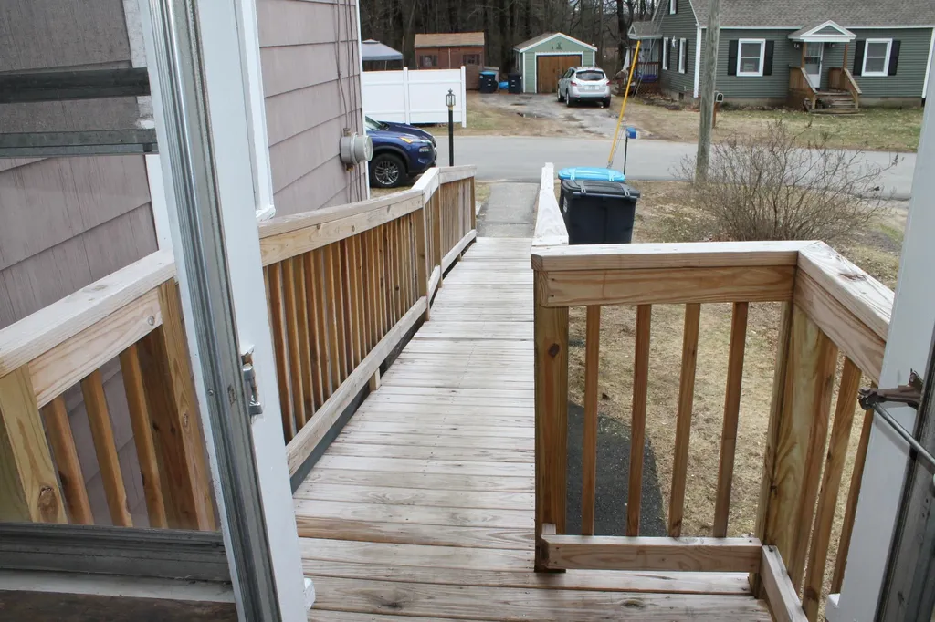 6 Lafayette Street Allenstown NH 03275