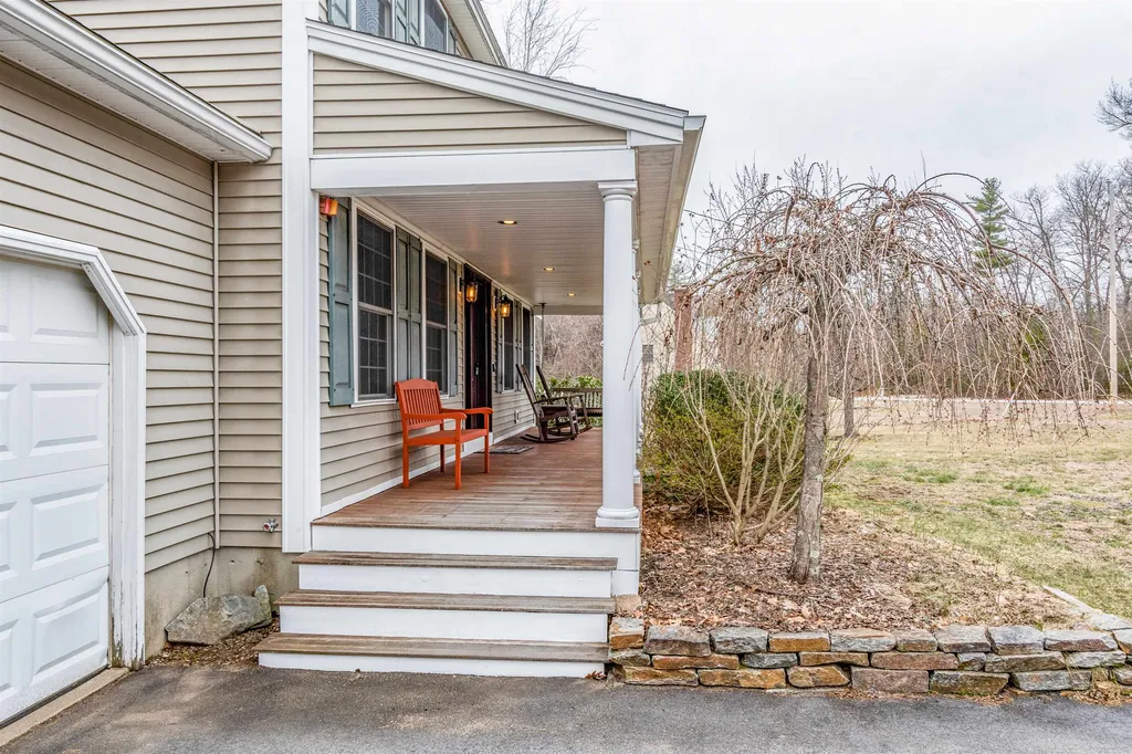 26 Park Lane Hooksett NH 03106