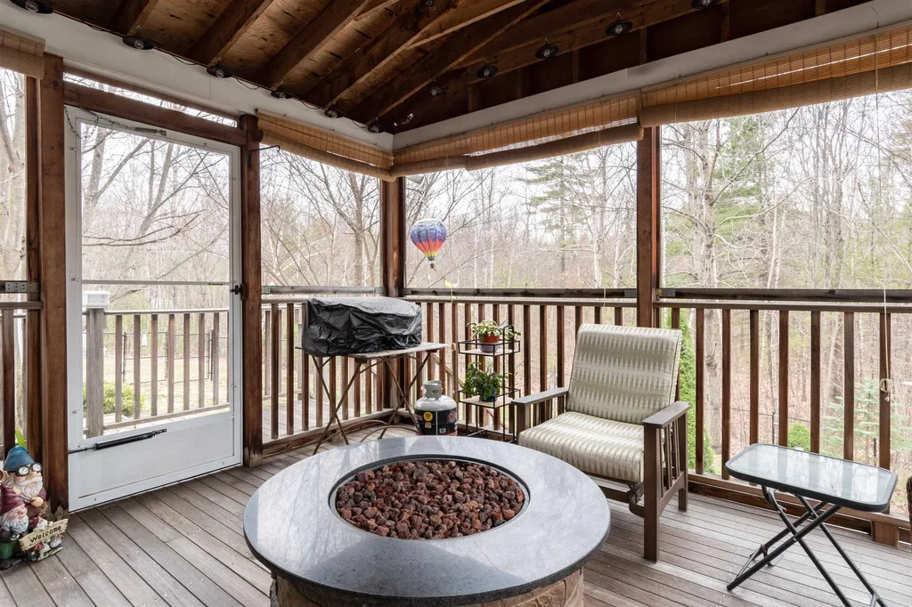 26 Park Lane Hooksett NH 03106