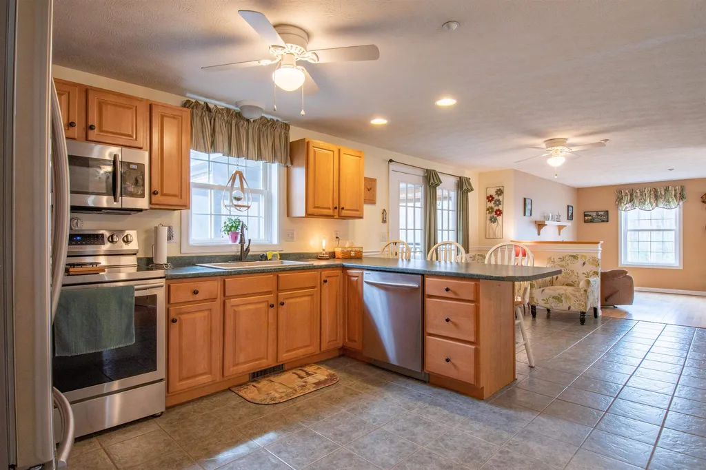 26 Park Lane Hooksett NH 03106