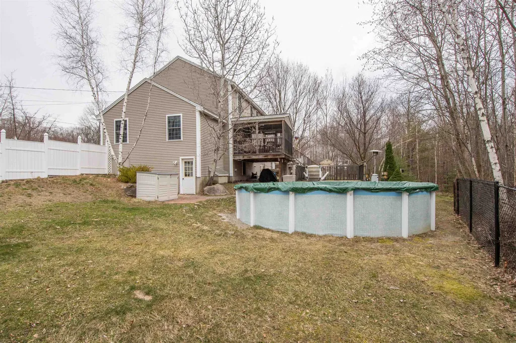 26 Park Lane Hooksett NH 03106