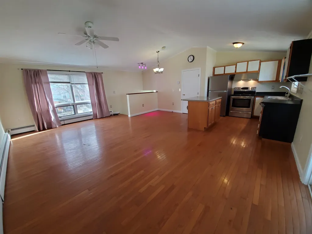 164 Maple Street Manchester NH 03103
