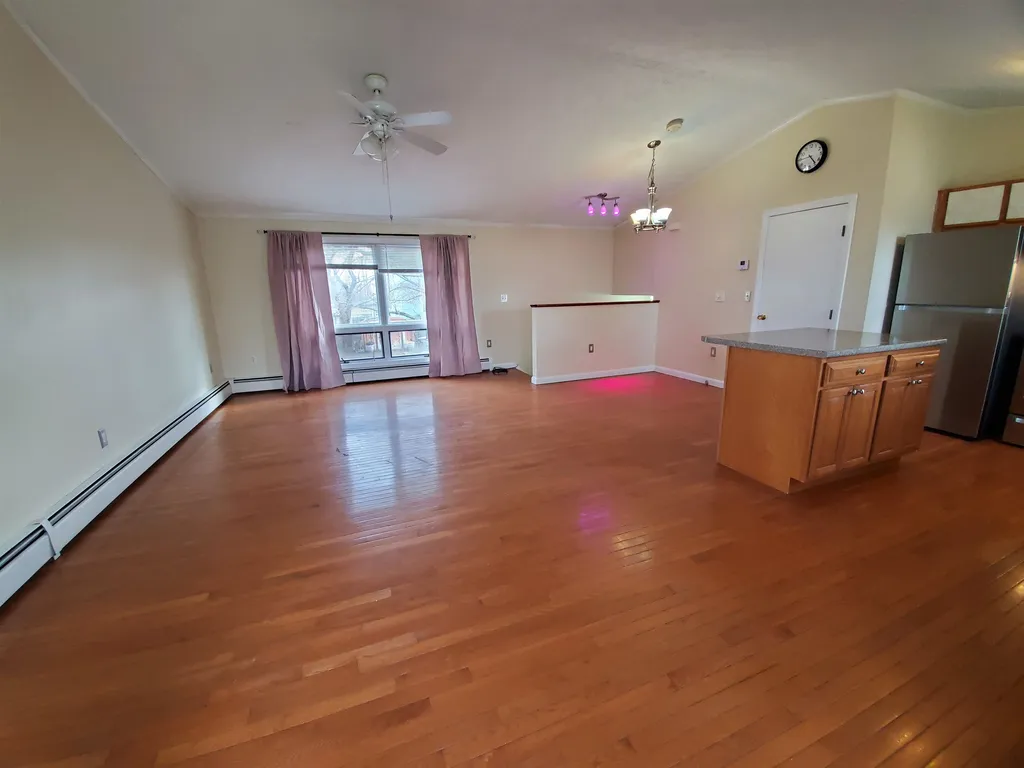 164 Maple Street Manchester NH 03103