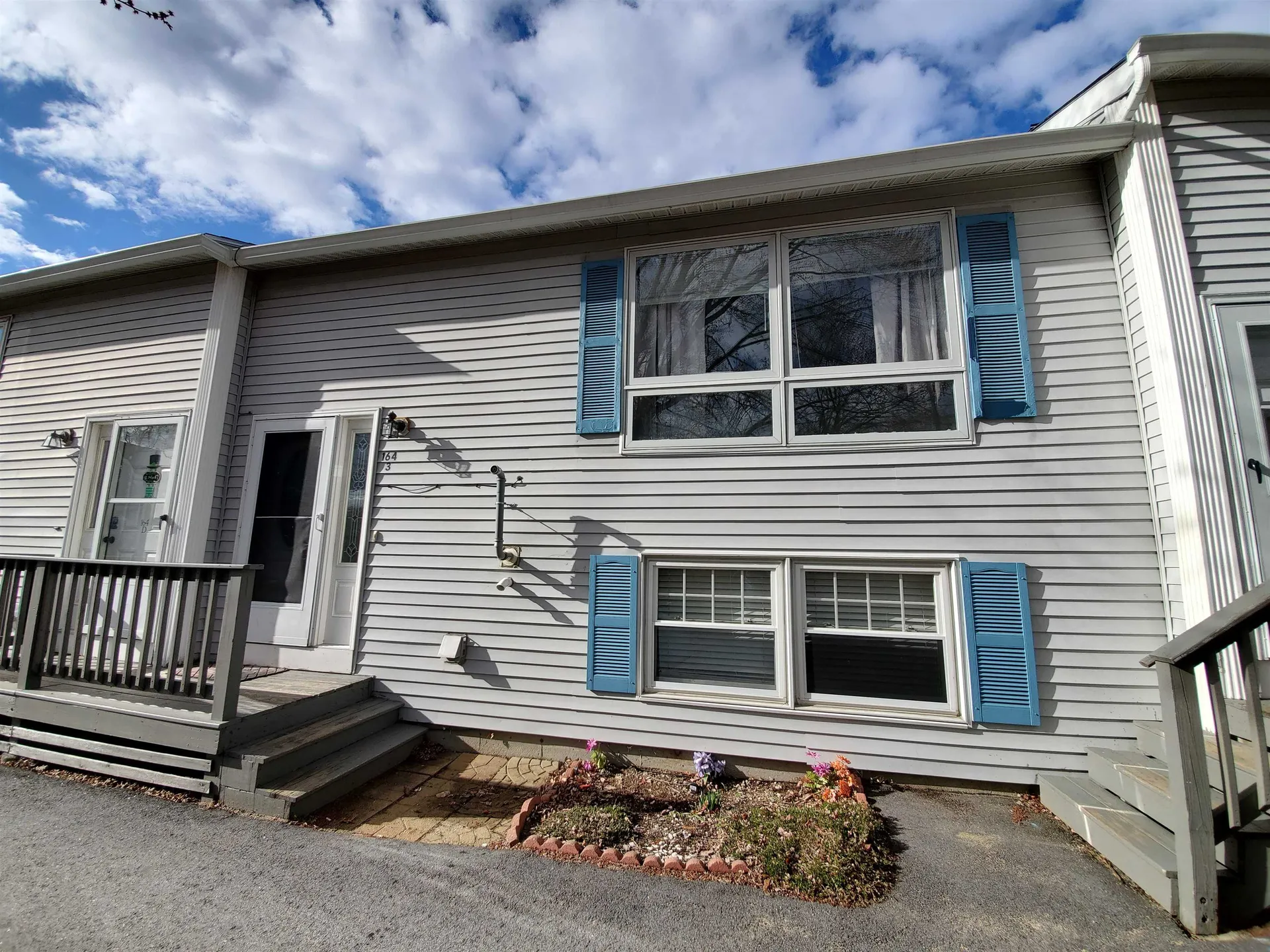 164 Maple Street Manchester NH 03103