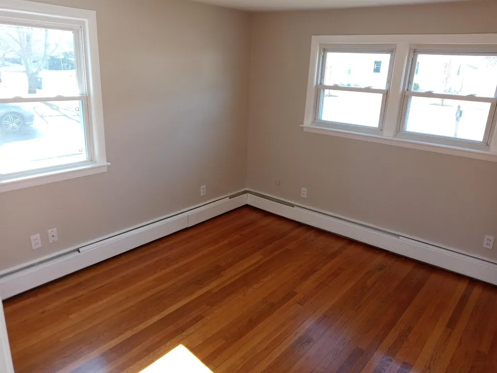 31 Beaver Street Nashua NH 03063