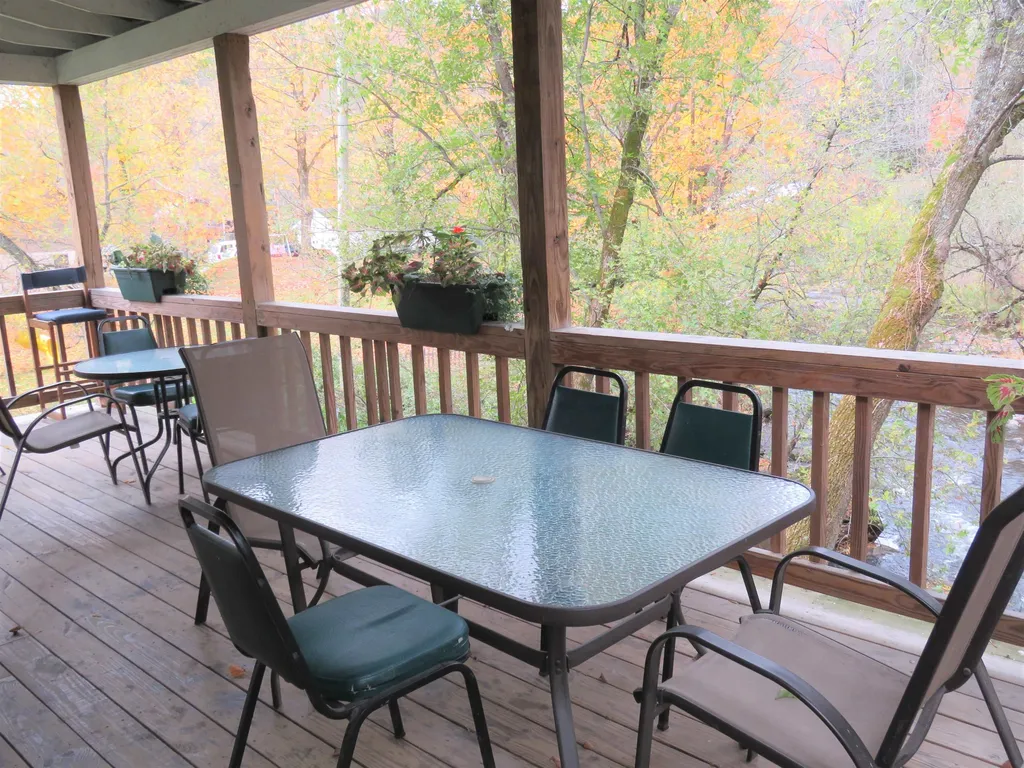 1155 Vt Route 105 Charleston VT 05872