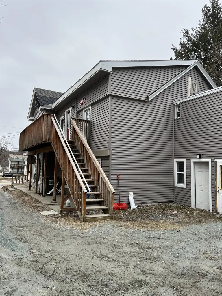 38 Pine Street Rutland City VT 05701