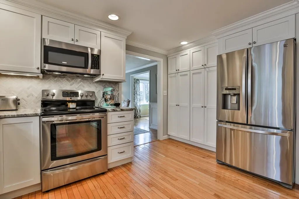 102 Blueberry Road Windham NH 03087