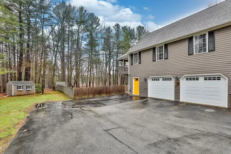 102 Blueberry Road Windham NH 03087