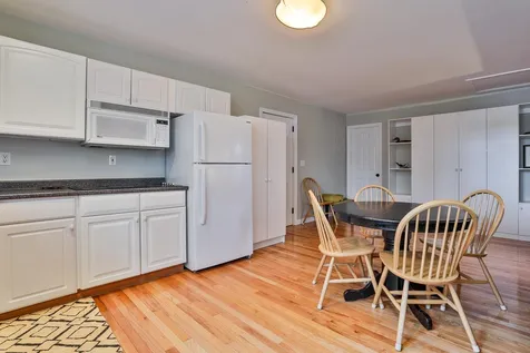 102 Blueberry Road Windham NH 03087