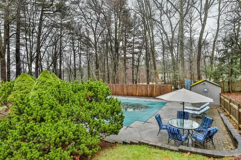 102 Blueberry Road Windham NH 03087