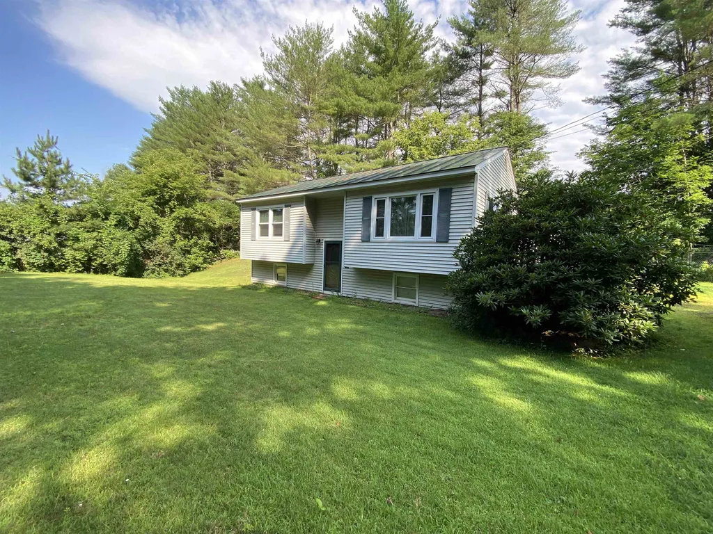 59 Mill Street Hartland VT 05052