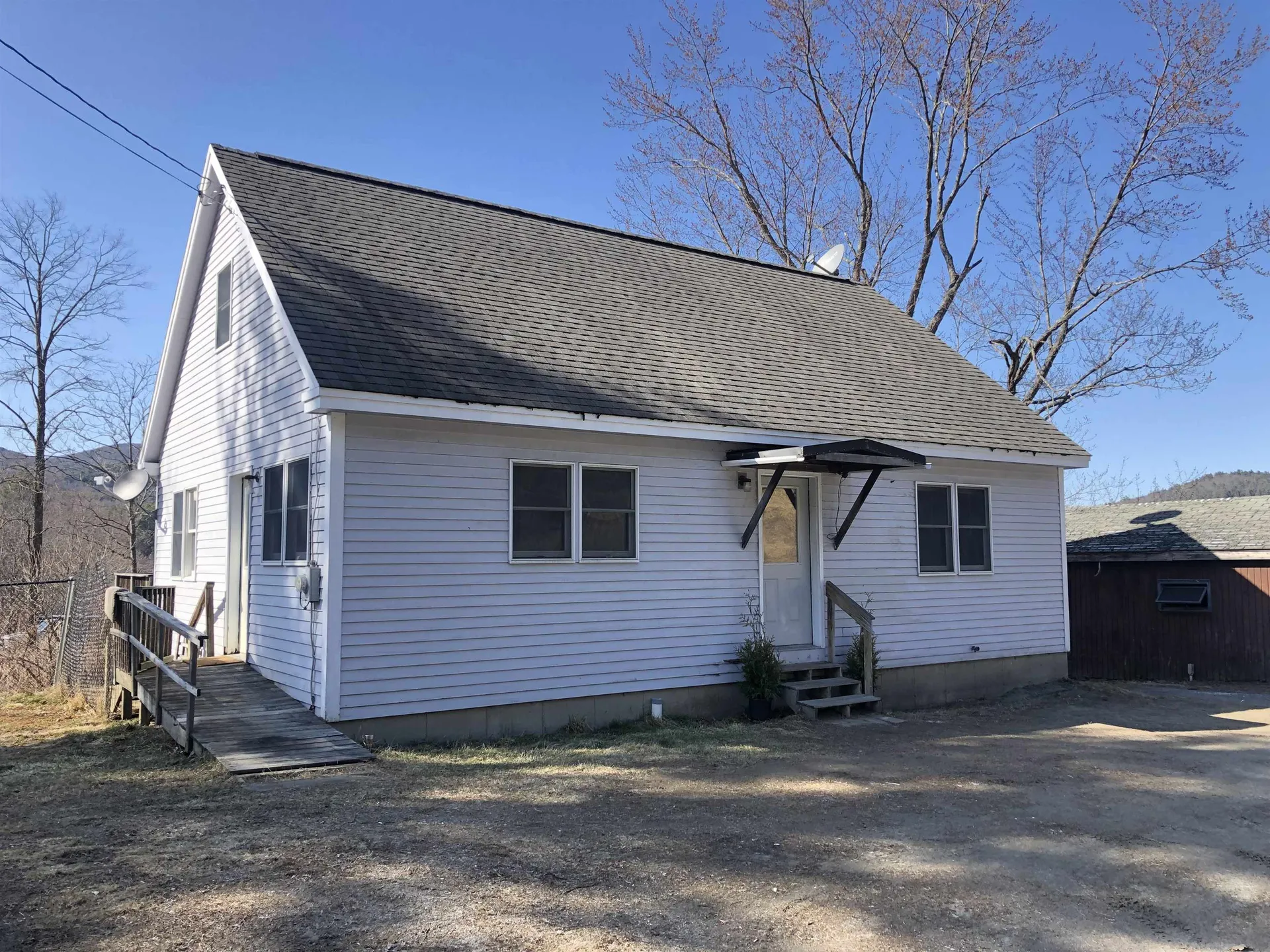 329 Nh Route 10 Orford NH 03777