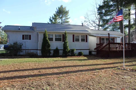 47 Lorna Street Hollis NH 03049