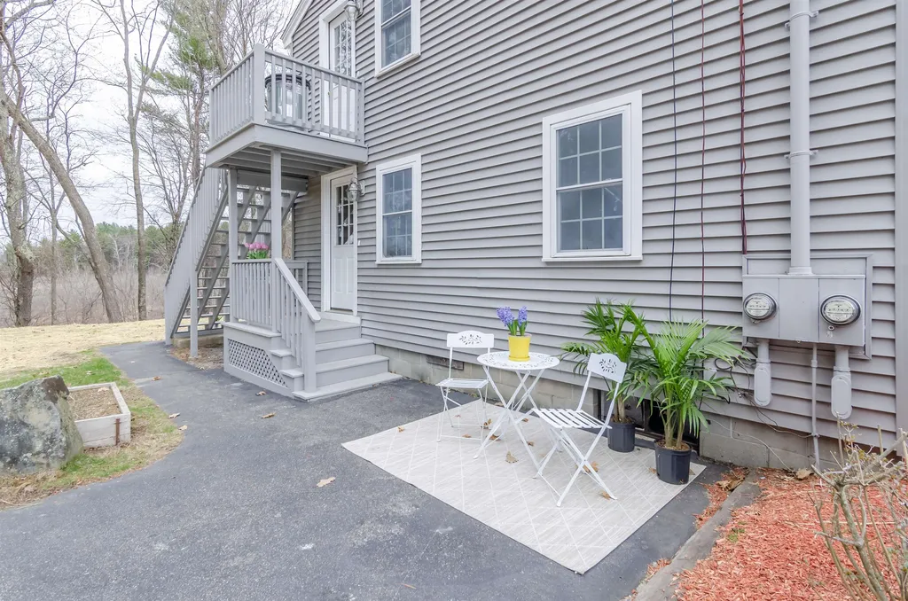 44-46 Atwood Road Pelham NH 03076