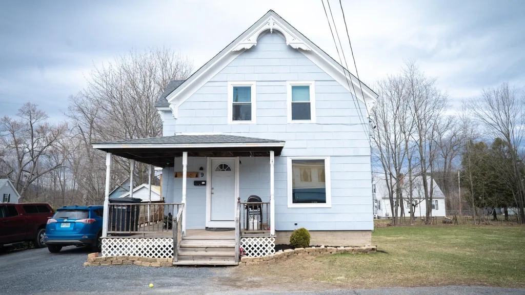 9 Hartford Street Claremont NH 03743