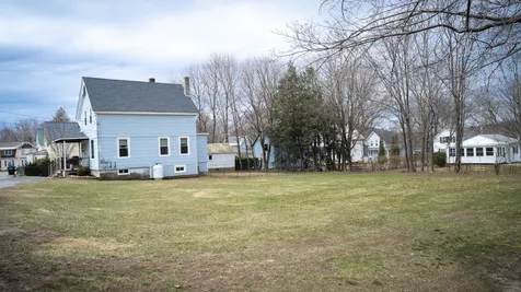 9 Hartford Street Claremont NH 03743
