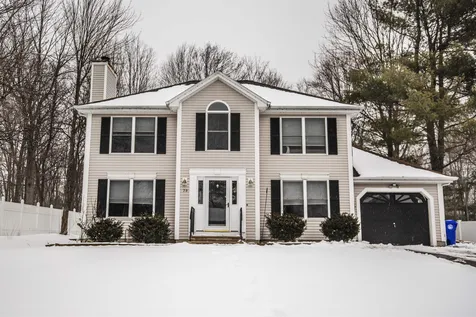 79 Tiffany Lane Manchester NH 03104