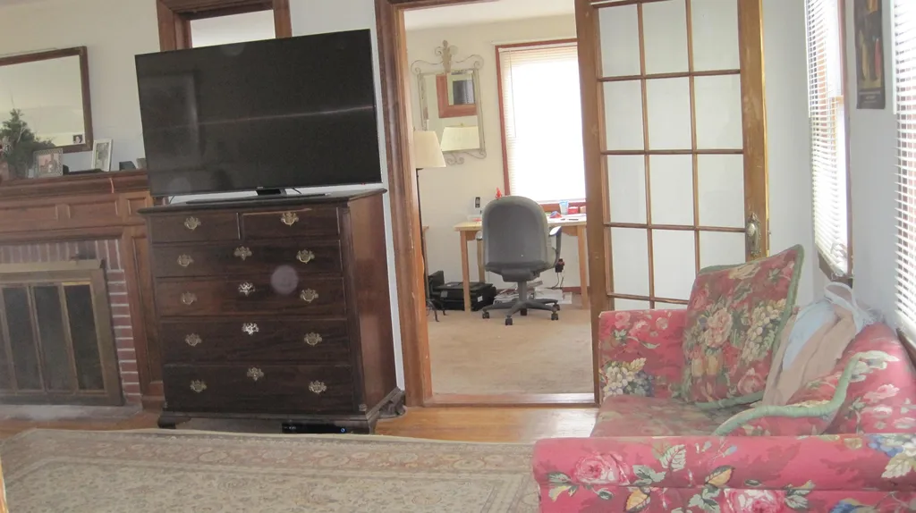 123 Turtle Pond Road Lee NH 03861