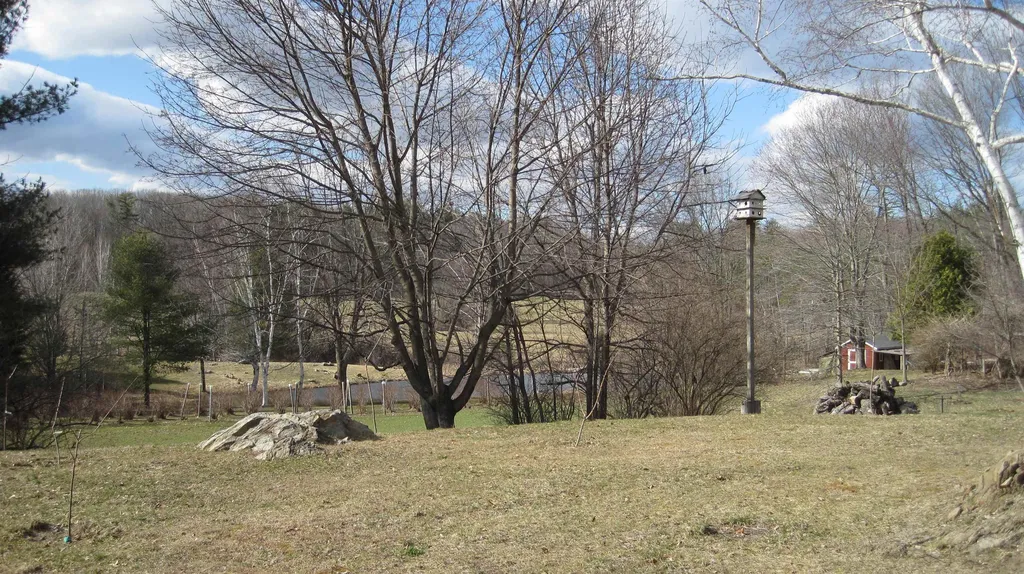 123 Turtle Pond Road Lee NH 03861