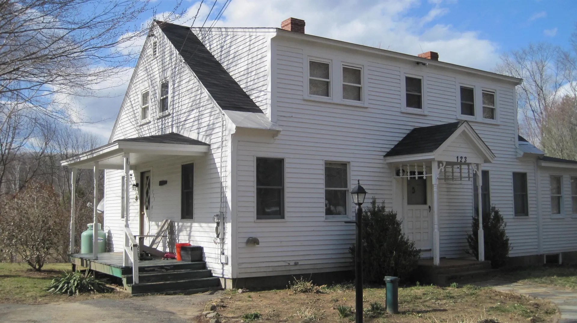 123 Turtle Pond Road Lee NH 03861